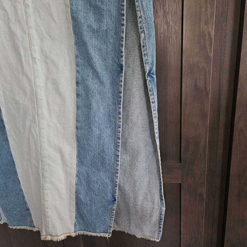 Forever 21 Denim Maxi Skirt Women S Blue 2 Tone Colorblock Side Slit Raw Hem - Picture 10 of 11
